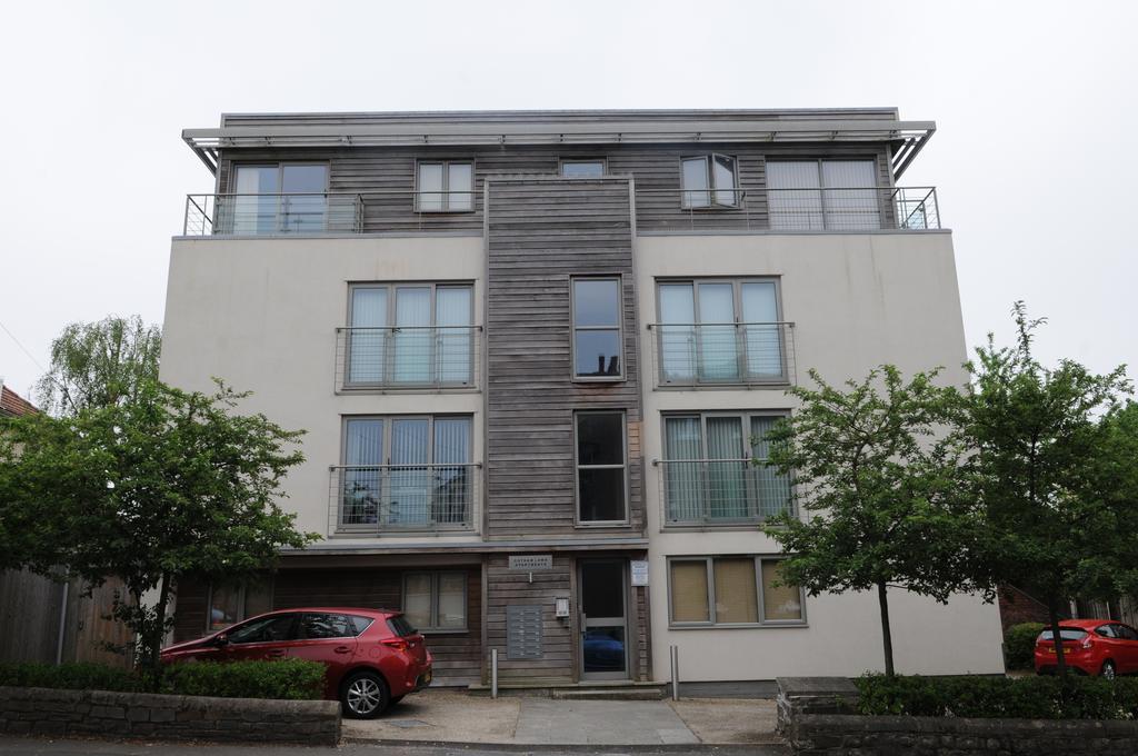 Your Stay Bristol Cotham Lawn Exterior photo